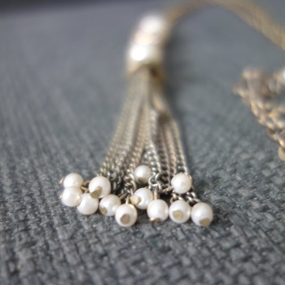 Vintage Chain with Trinkets - Picture 2 of 9